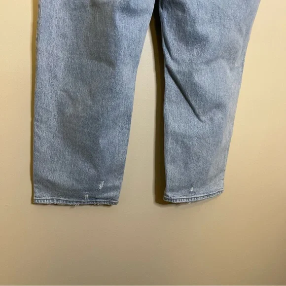 Abercrombie Ultra High Rise 90s Straight Jean NWT - Picture 5 of 9